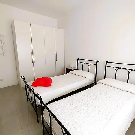 Ariel -vista Mare Apartamento Porto SantʼElpidio